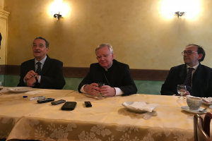 spotkanie arcybiskupa jędraszewskiego z watykanistami